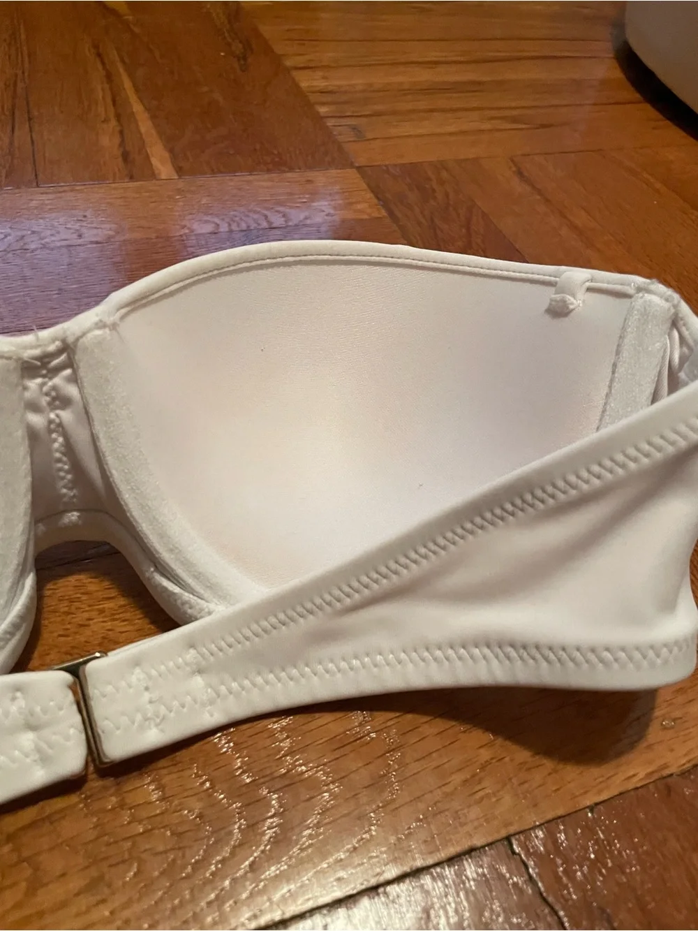 Victoria’s Secret white bathing suit top with detachable straps 36B